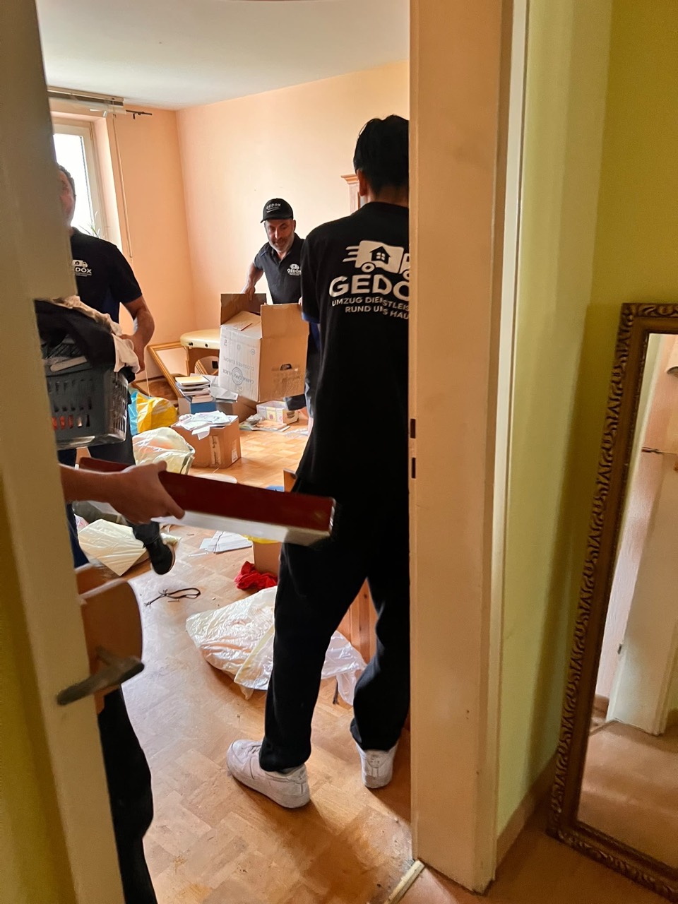 GEDOX-Team bei einer Wohnungsauflösung in Gundelfingen